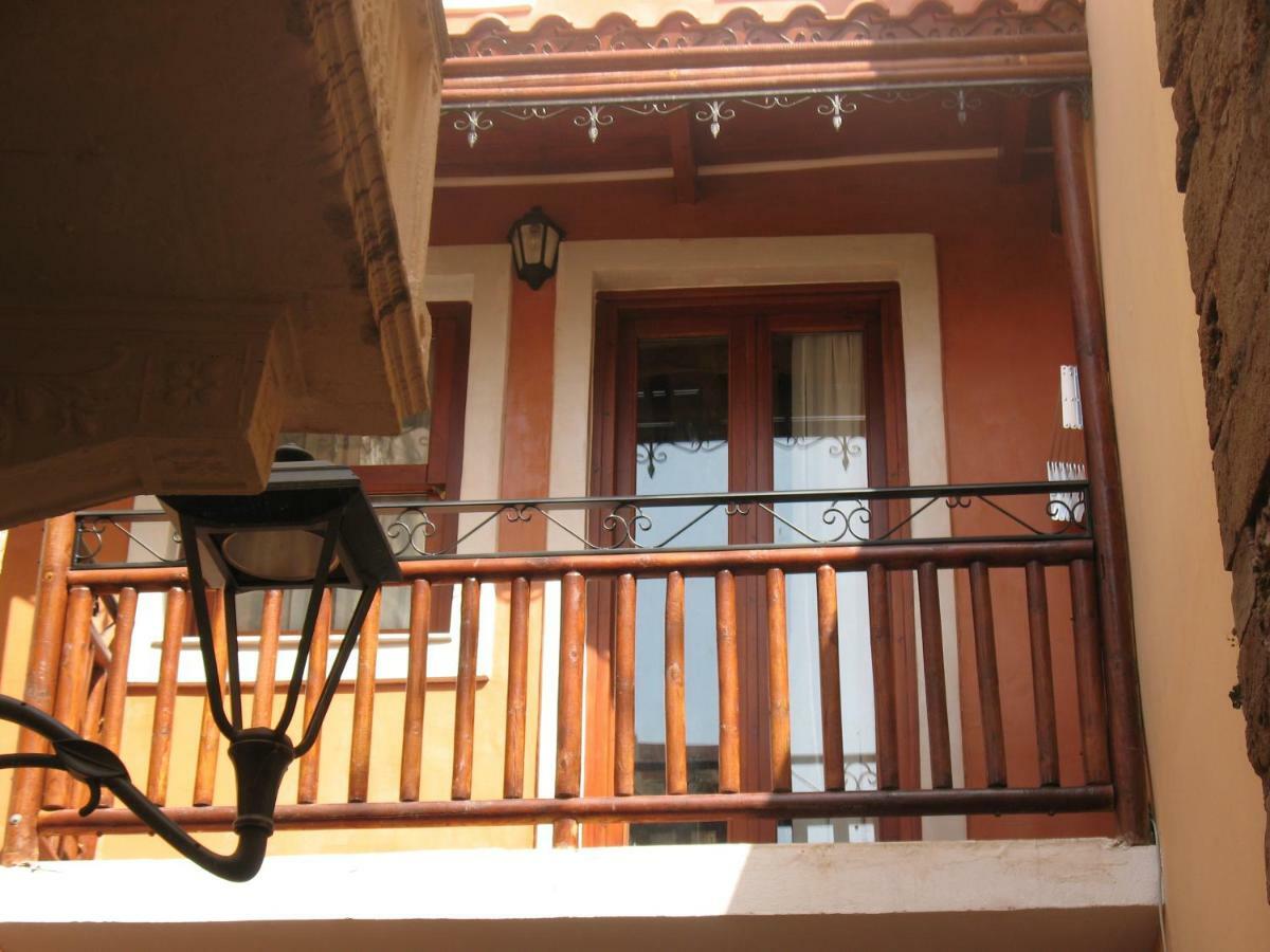 Sali Chelidonaki Boutique Suite Chania  ภายนอก รูปภาพ