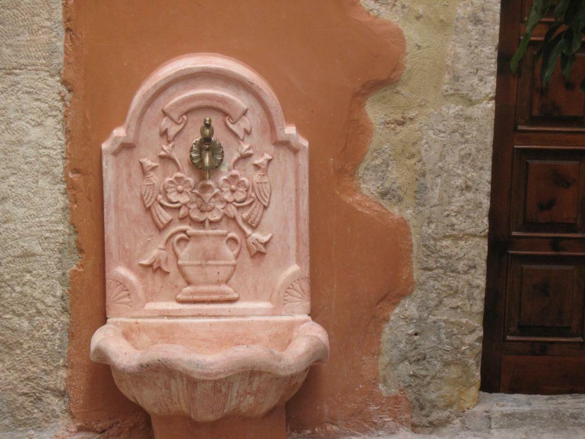 Sali Chelidonaki Boutique Suite Chania  ภายนอก รูปภาพ