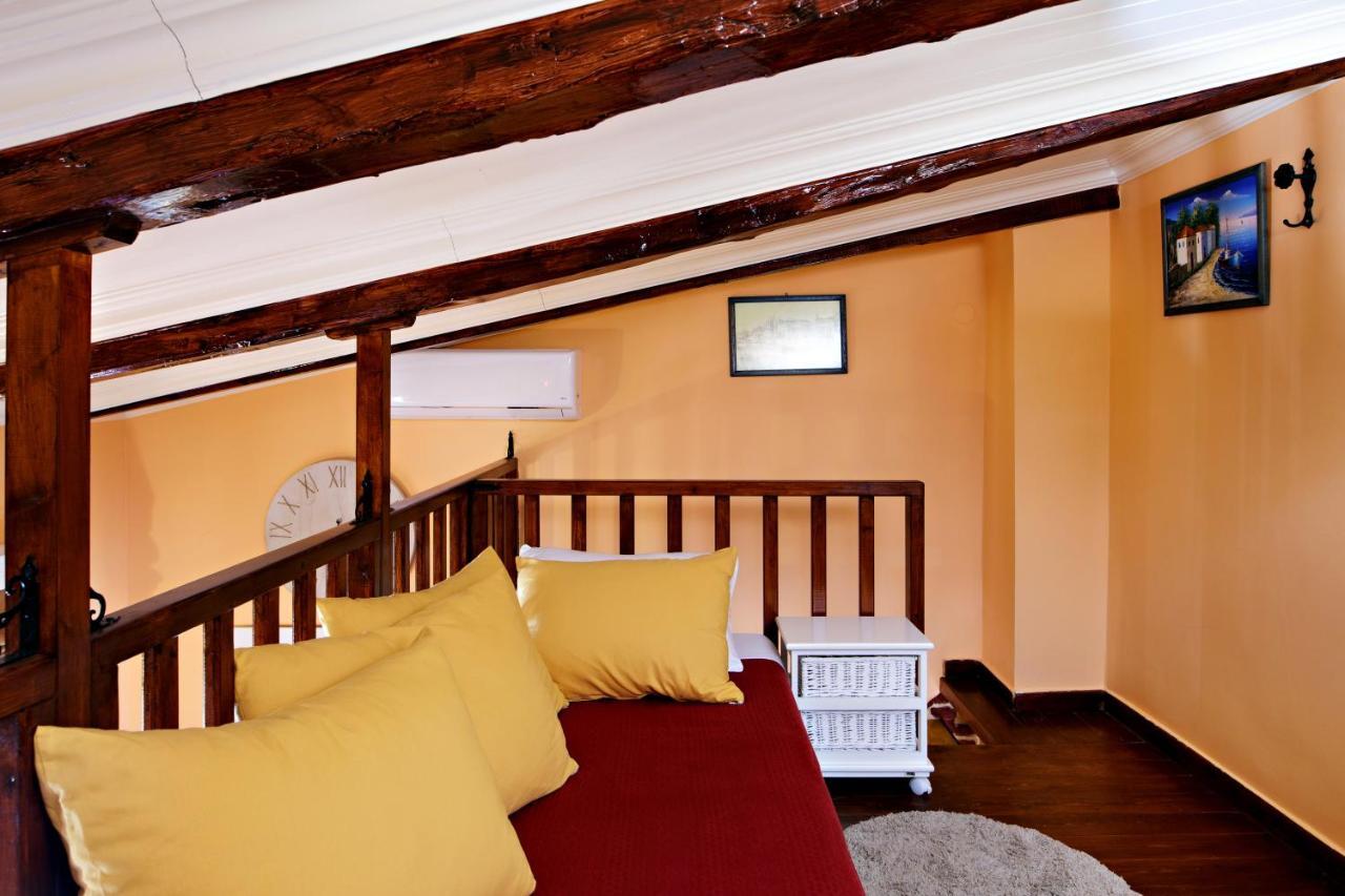 Sali Chelidonaki Boutique Suite Chania  ภายนอก รูปภาพ